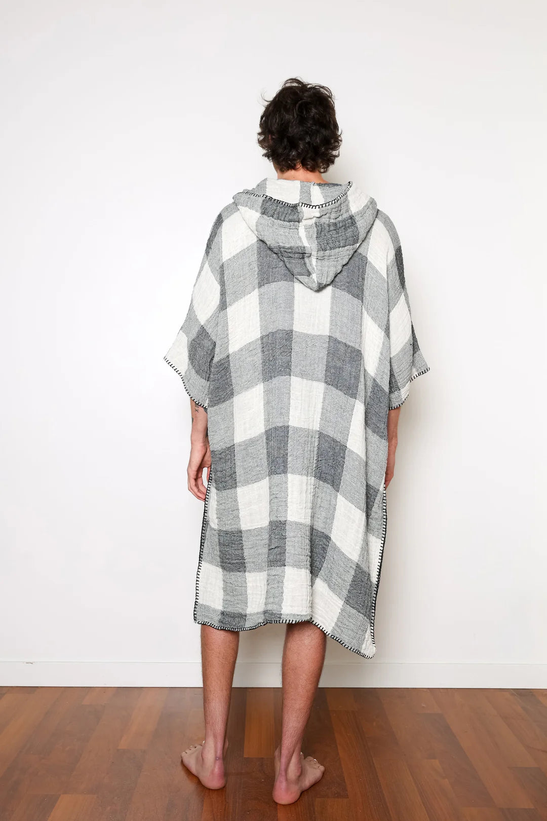 THE MENS COCOON SURF PONCHO