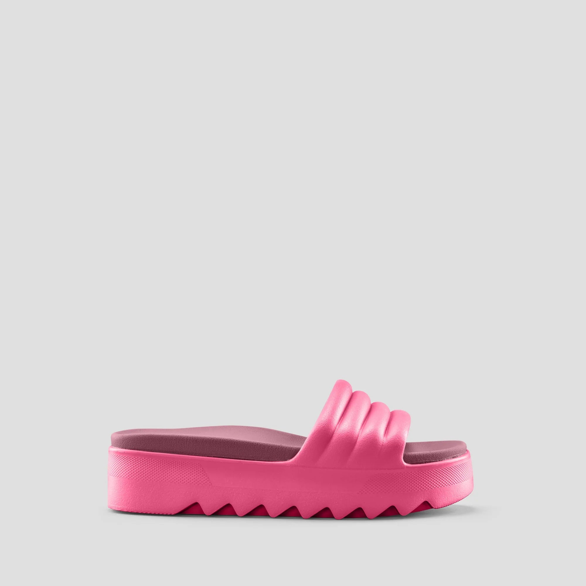 POOL PARTY MOLDED EVA SLIDE - A M O U R